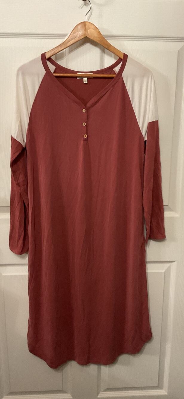 Hailey & Co Modal Dress M Mauve Ivory Colorblock Henley Long Sleeve NWOT